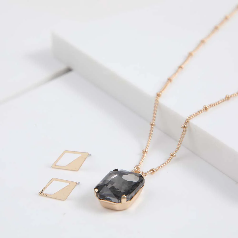 Set Collar Salerno Dorado i-D