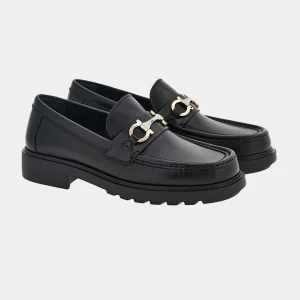 Zapato Mocasines Negro con Hebilla Gancini Dorada S.F.