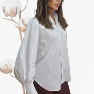 Camisa Irregular Cola Manga Blanca