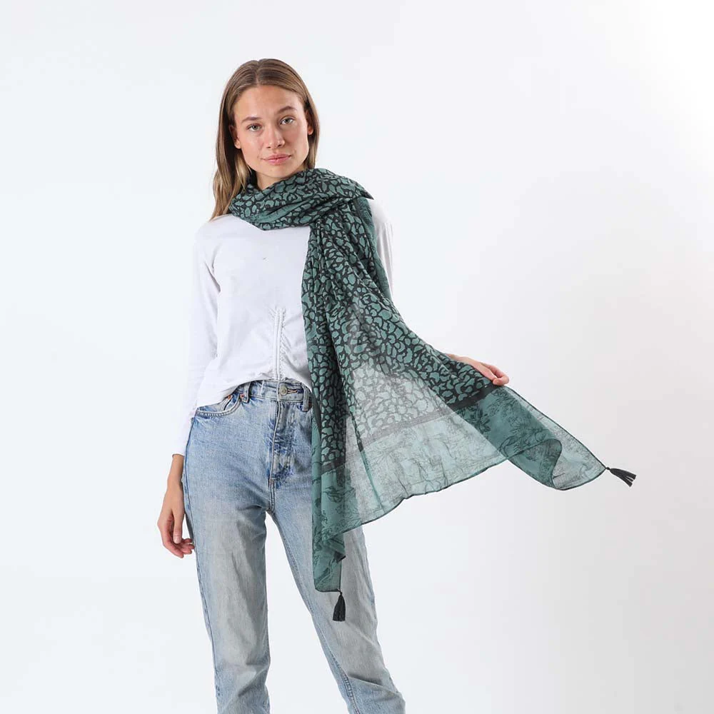 Pañuelo Estampado Almansa Verde Humana - Imagen 3