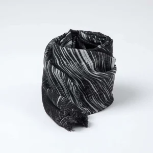 Pañuelo Estampado Meteoritos Negro Humana