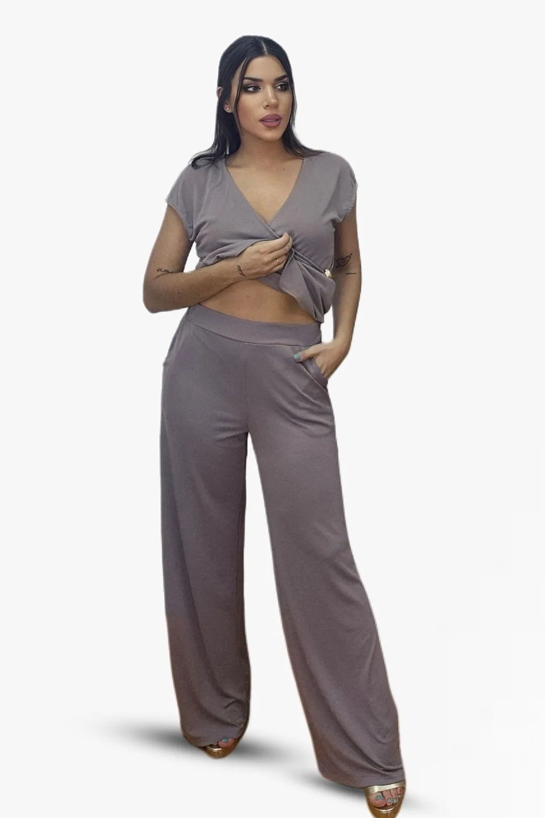 Camiseta Cruzada Broche Beige - Imagen 8