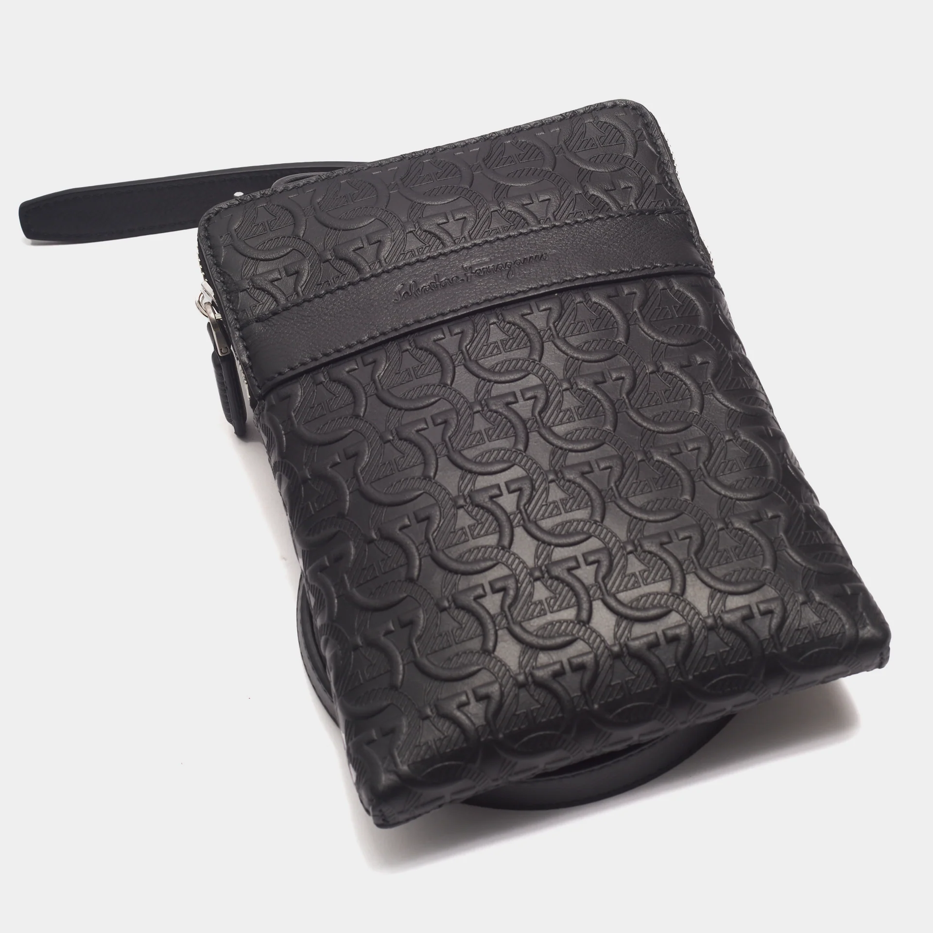 Bolso Messenger Exclusivo Gancini Negro S.F.