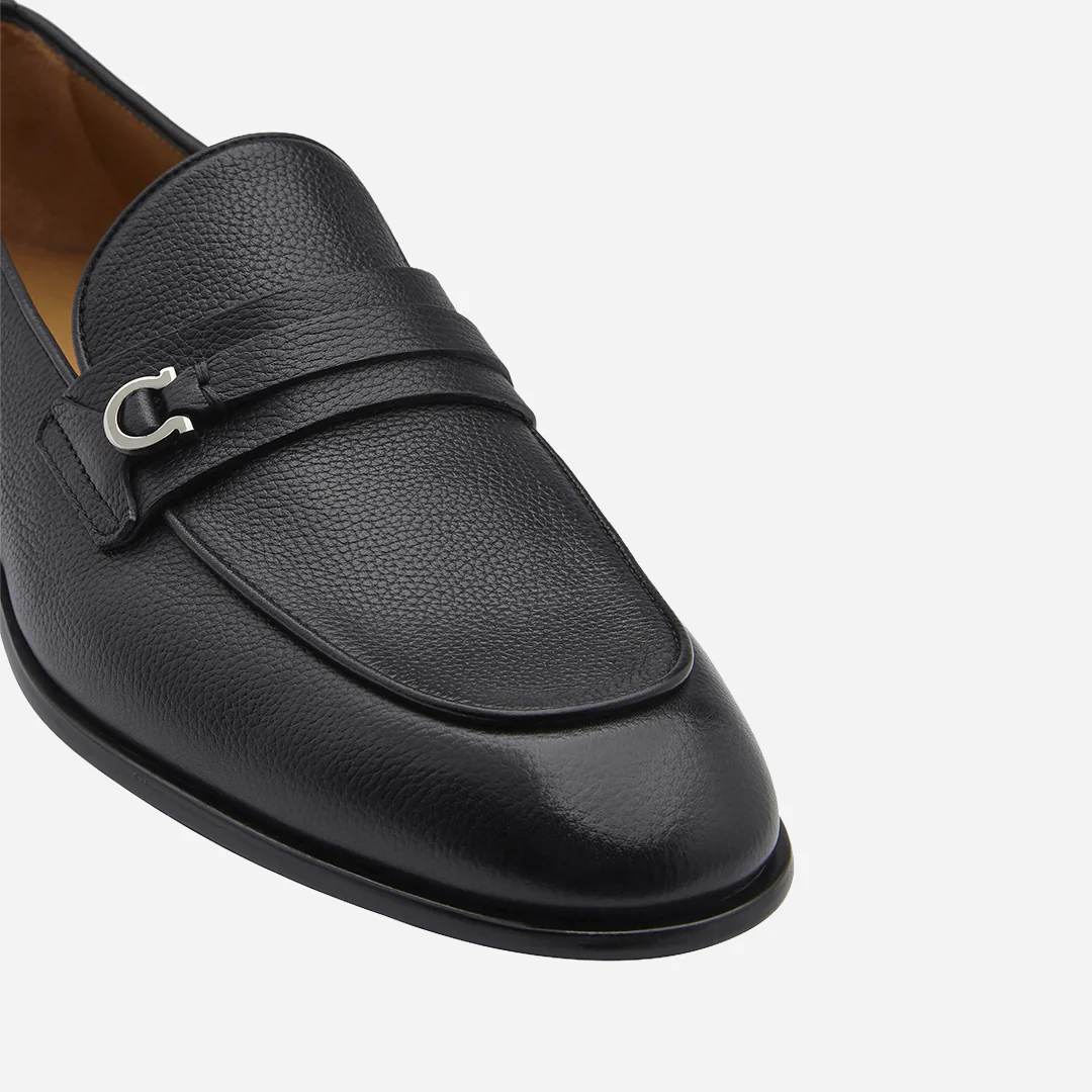 Mocasín Negro Cuero Broche Gaccini S.F. - Imagen 4