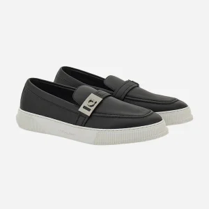 Zapato Híbrido Hebilla Hug Negro S.F.