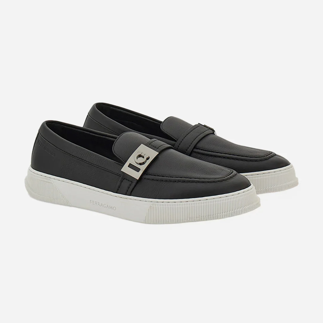 Zapato Híbrido Hebilla Hug Negro S.F.