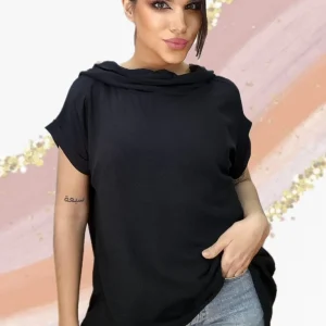 Camiseta Fluida Capucha Negra