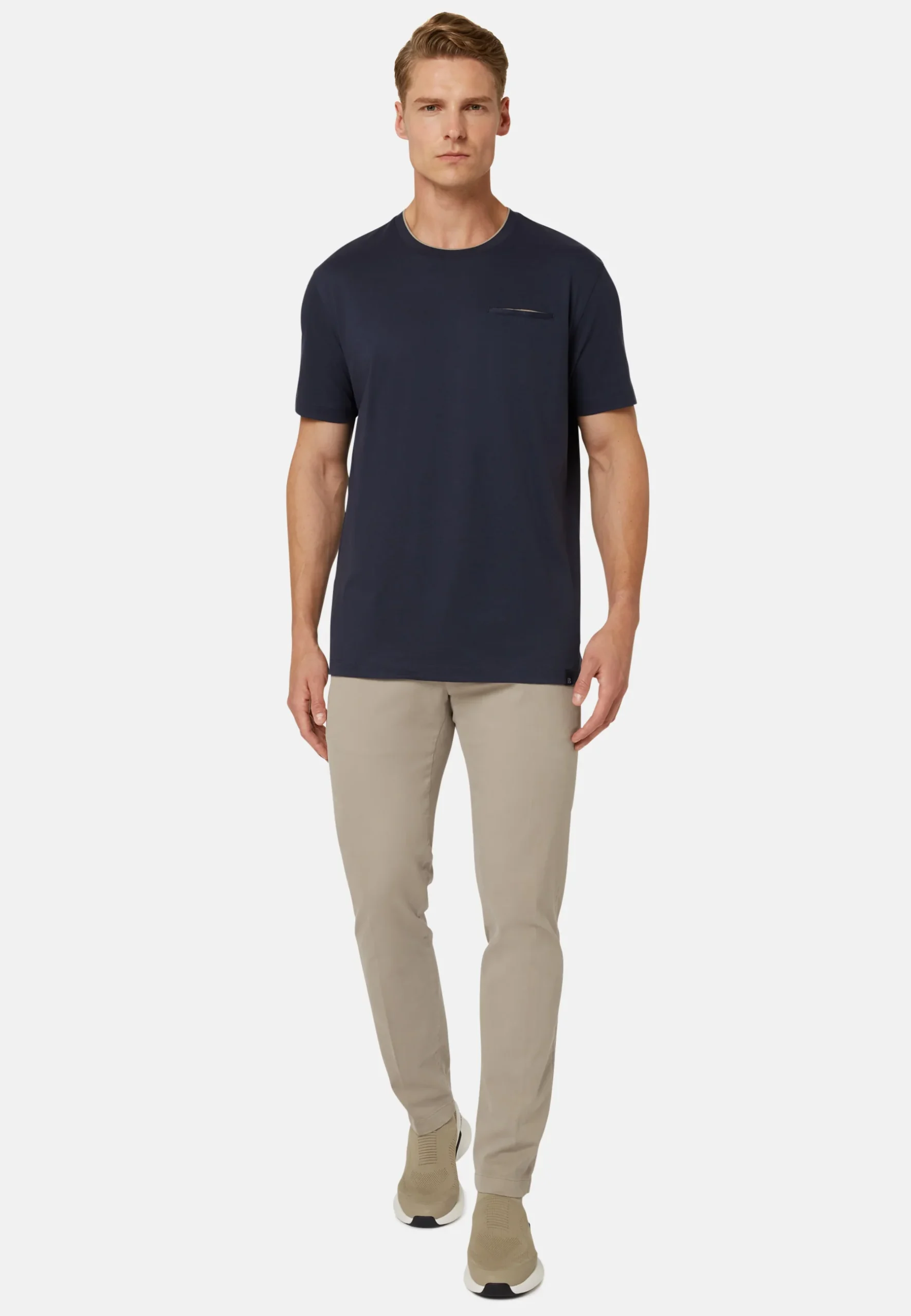 Camiseta Oversize Negra con Logo B. - Imagen 3