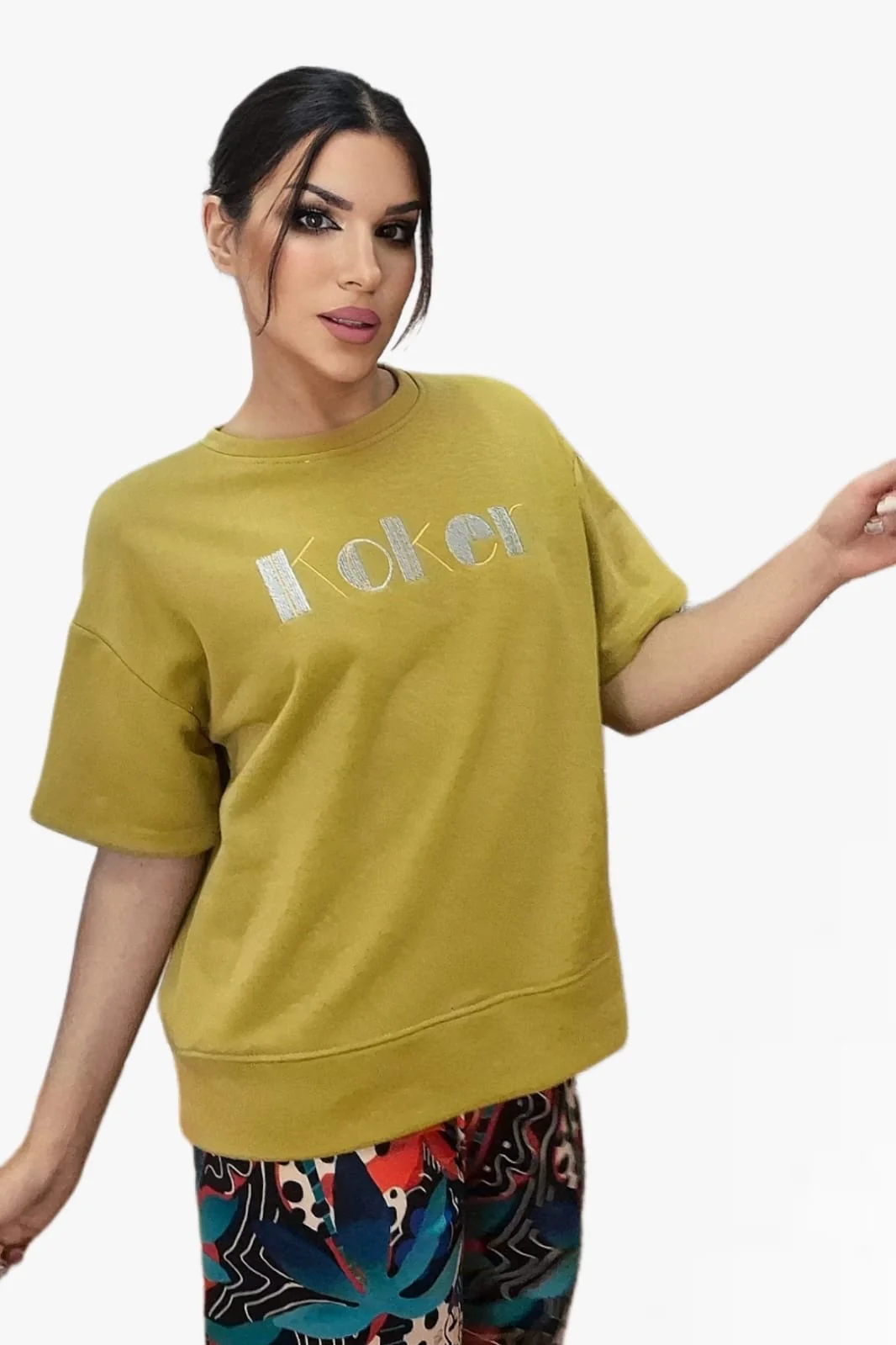 Camiseta Koker Bordado Amarillo - Imagen 4