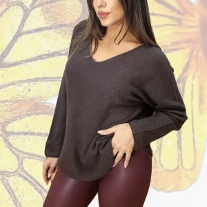 Jersey Cuello Pico Marrón