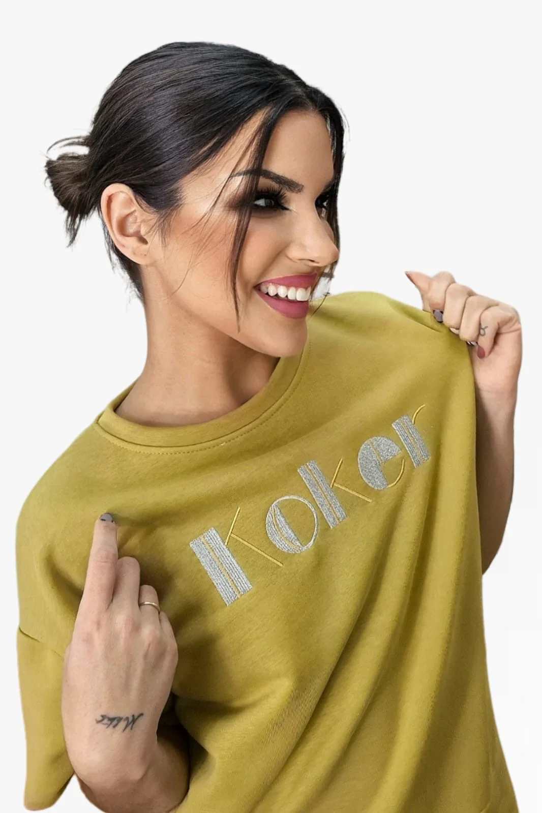 Camiseta Koker Bordado Amarillo - Imagen 6