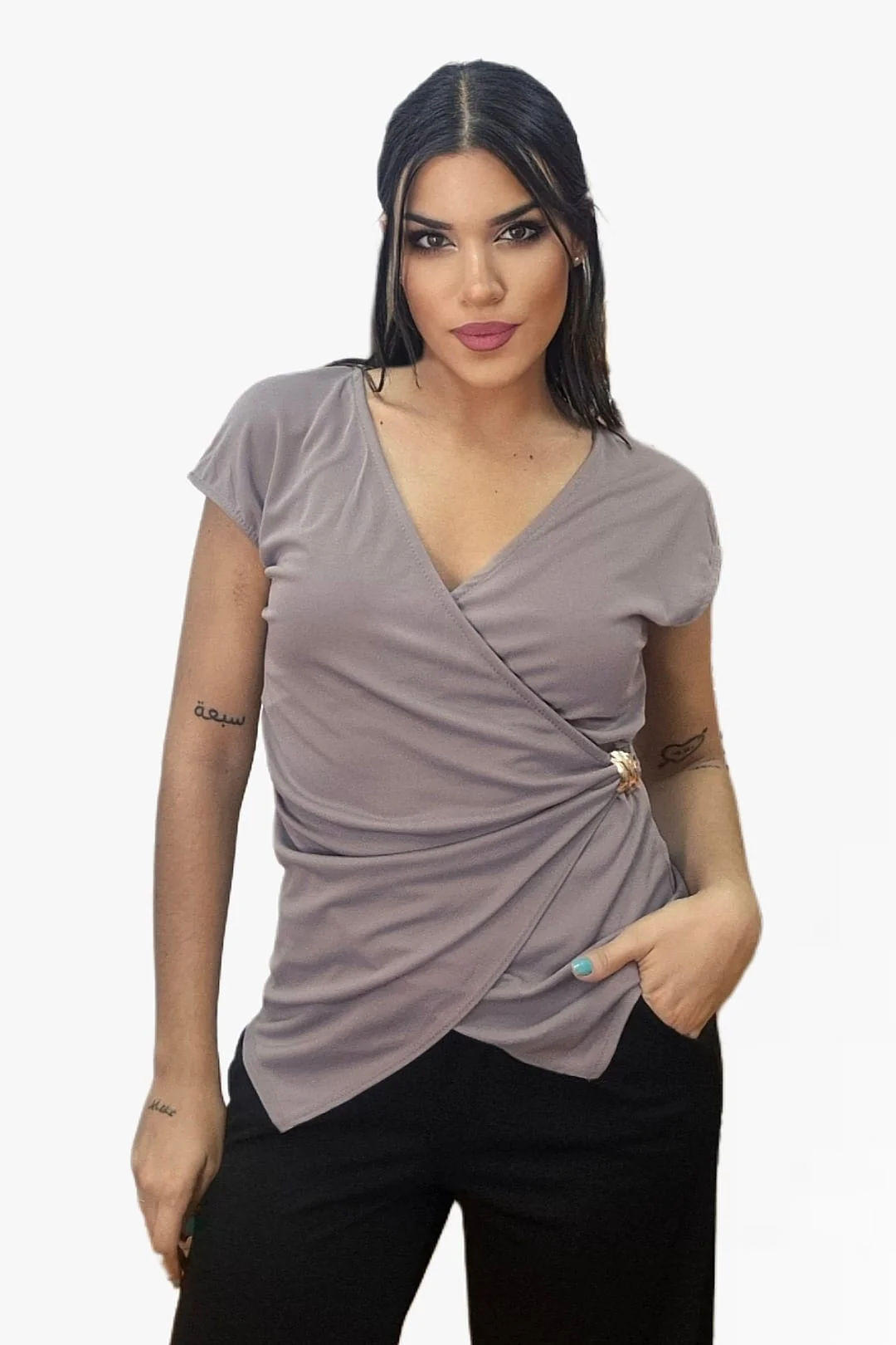 Camiseta Cruzada Broche Beige - Imagen 4