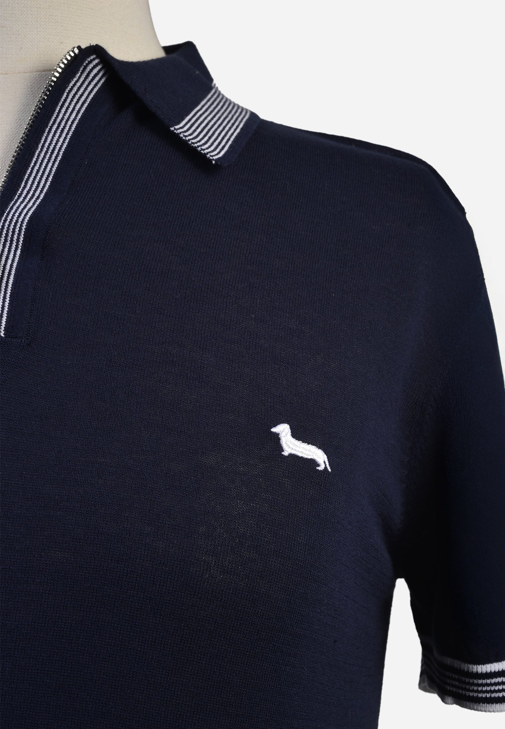 Camiseta Polo Azul Marino Logo H&B - Imagen 3