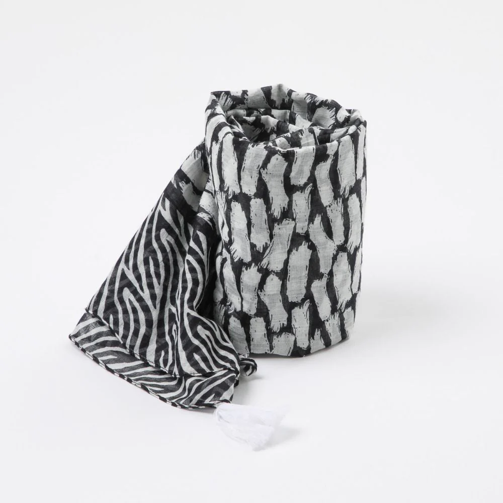 Pañuelo Estampado Cedro Negro Humana