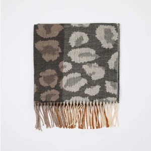 Manta Invierno Animalprint Negro i-D