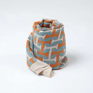 Pañuelo Estampado Human Celeste