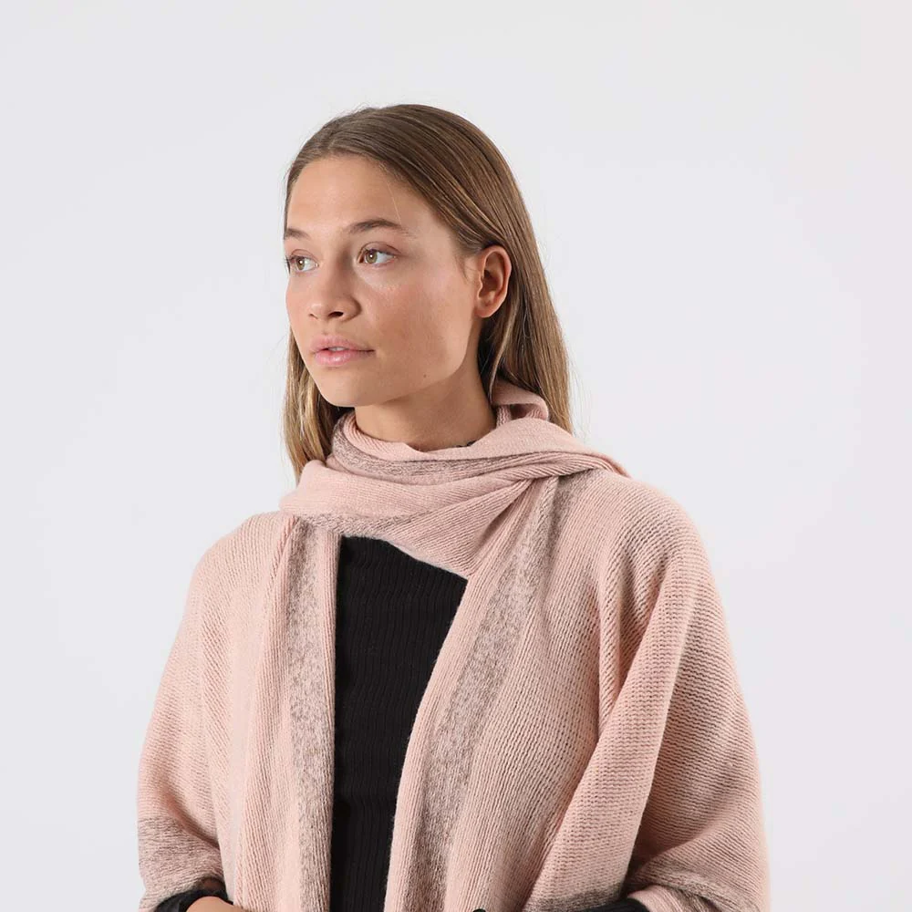 Poncho Tejido Cuello Café Humana - Imagen 3