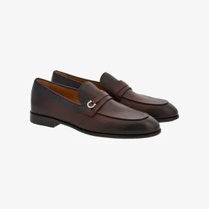 Zapato Mocasines con Hebilla Gancini Marrón S.F.